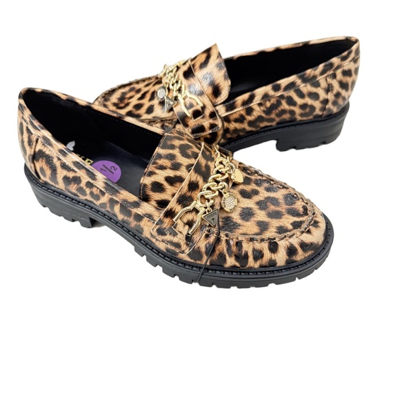 Guess Leopard Print Flats with Gold Accents - Picture 1 of 5